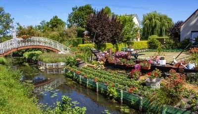 Visitez les hortillonnages, les jardins flottants d'Amiens
