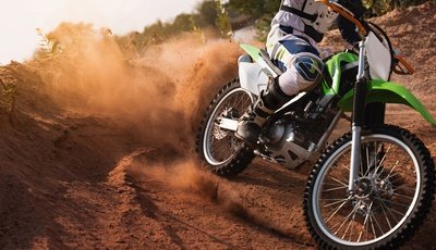 Tauche während deines Aufenthalts in Biarritz in die Welt des Wheels and Waves ein