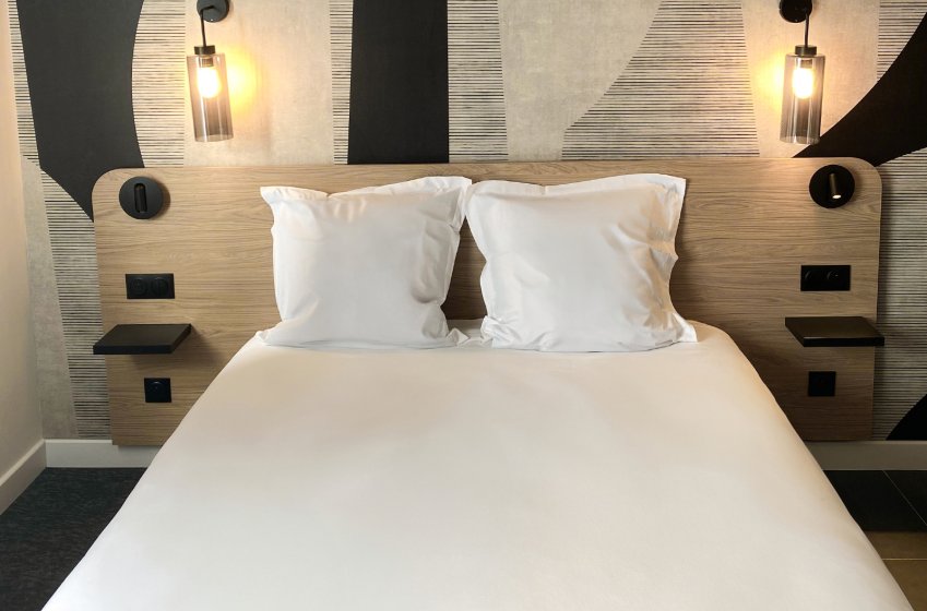 Aparthotel{Stadt} - {Name}
