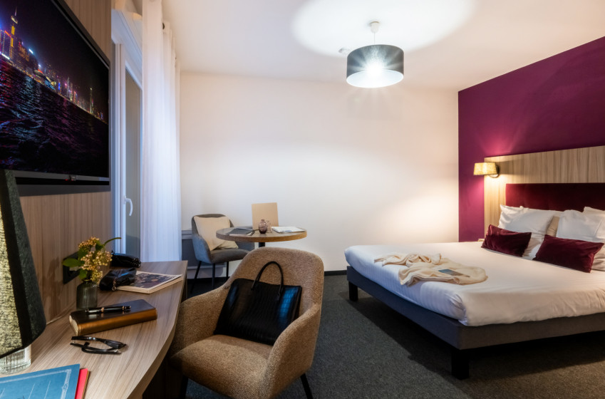 Aparthotel{Stadt} - {Name}