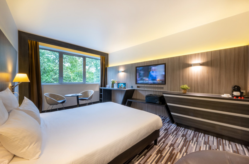 Aparthotel{Stadt} - {Name}