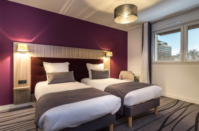 Aparthotel{Stadt} - {Name}