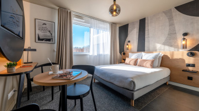 Aparthotel{Stadt} - {Name}