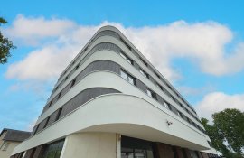 Aparthotel{Stadt} - {Name}