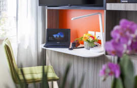 Aparthotel{Stadt} - {Name}