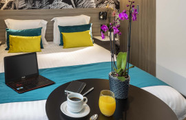 Aparthotel{Stadt} - {Name}