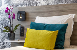 Aparthotel{Stadt} - {Name}