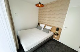 Aparthotel{Stadt} - {Name}