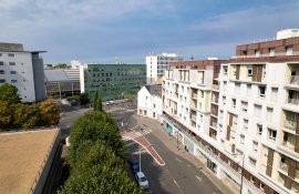 Aparthotel{Stadt} - {Name}