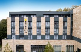 Aparthotel{Stadt} - {Name}