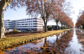 Aparthotel{Stadt} - {Name}