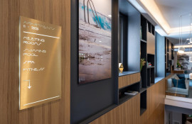 Aparthotel{Stadt} - {Name}