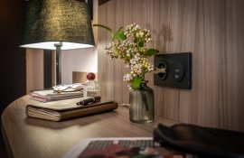 Aparthotel{Stadt} - {Name}