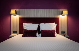 Aparthotel{Stadt} - {Name}