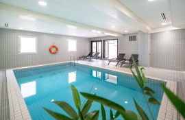 Aparthotel{Stadt} - {Name}