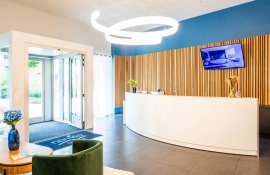 Aparthotel{Stadt} - {Name}