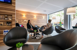 Aparthotel{Stadt} - {Name}