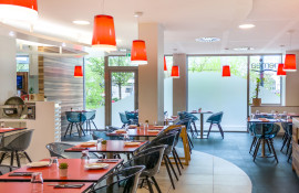 Aparthotel{Stadt} - {Name}