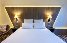 Aparthotel{Stadt} - {Name}