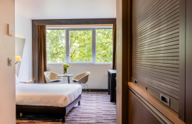 Aparthotel{Stadt} - {Name}