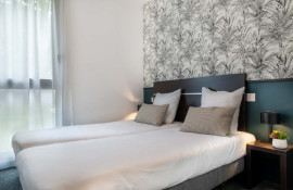 Aparthotel{Stadt} - {Name}