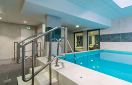 Aparthotel{Stadt} - {Name}