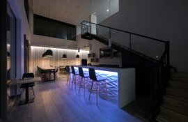 Aparthotel{Stadt} - {Name}