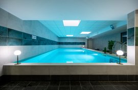 Aparthotel{Stadt} - {Name}