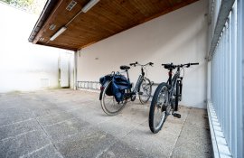 Aparthotel{Stadt} - {Name}