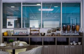Aparthotel{Stadt} - {Name}