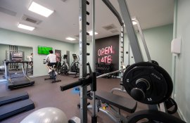 Aparthotel{Stadt} - {Name}