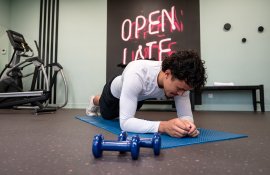 Aparthotel{Stadt} - {Name}