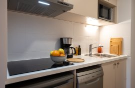 Aparthotel{Stadt} - {Name}