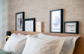 Aparthotel{Stadt} - {Name}