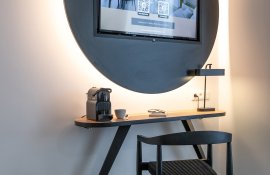 Aparthotel{Stadt} - {Name}