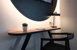 Aparthotel{Stadt} - {Name}