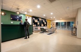 Aparthotel{Stadt} - {Name}