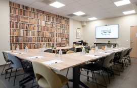 Aparthotel{Stadt} - {Name}