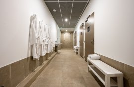 Aparthotel{Stadt} - {Name}