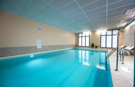 Aparthotel{Stadt} - {Name}