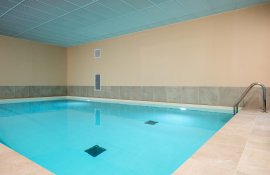 Aparthotel{Stadt} - {Name}