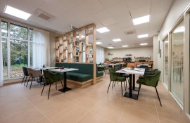 Aparthotel{Stadt} - {Name}