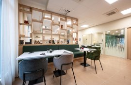 Aparthotel{Stadt} - {Name}