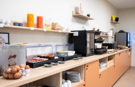 Aparthotel{Stadt} - {Name}