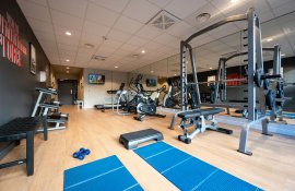 Aparthotel{Stadt} - {Name}