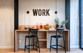 Aparthotel{Stadt} - {Name}