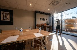 Aparthotel{Stadt} - {Name}