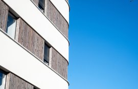 Aparthotel{Stadt} - {Name}