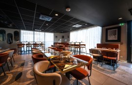 Aparthotel{Stadt} - {Name}