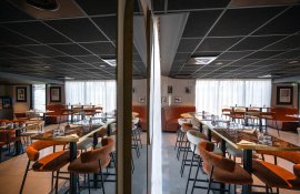 Aparthotel{Stadt} - {Name}